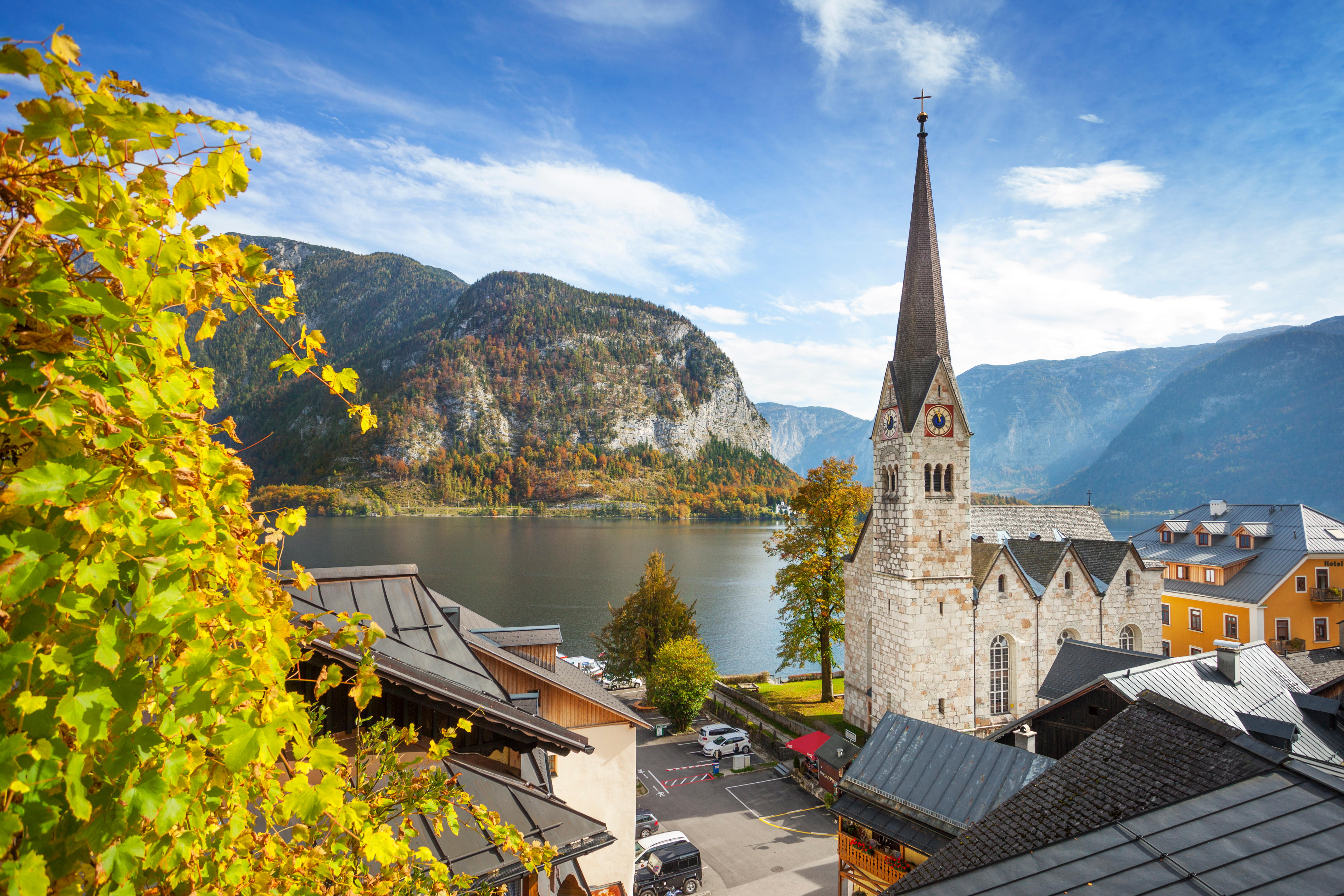 Hallstatt mountain village, Salzkammergut, Austrian Alps, Austria